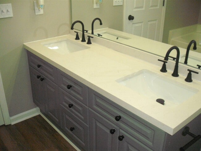 Building Photo - 554 Cahaba Manor Dr