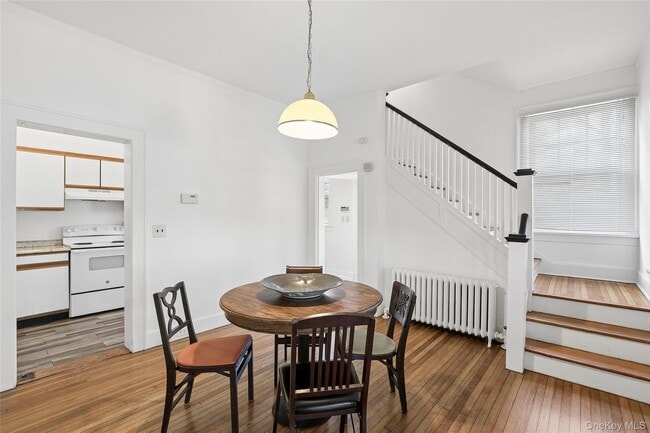 Building Photo - 208 Wheatley Rd