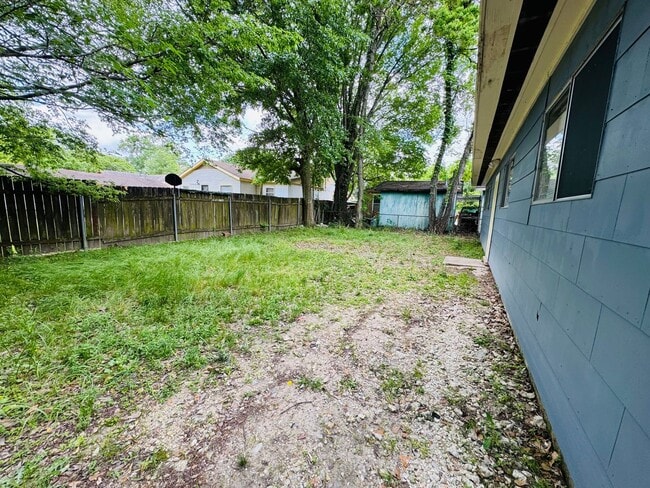 Building Photo - 4136 Mohican St