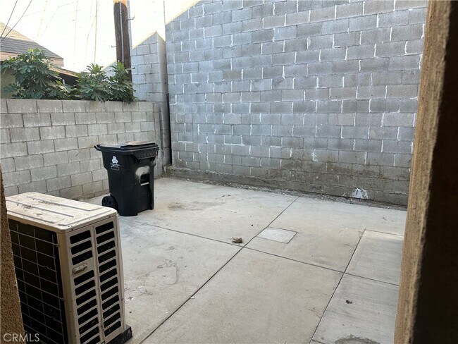 Building Photo - 14233 Tiara St