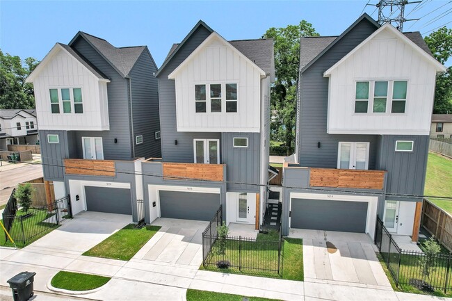 Primary Photo - 1616 Euel St