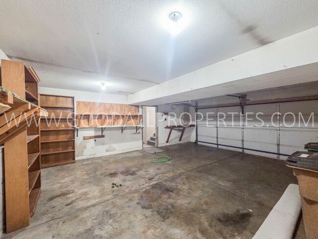 Building Photo - 1116 39th St