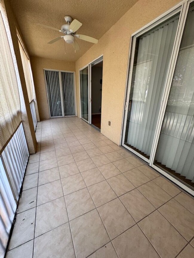 Building Photo - 2 bedroom 2 bathroom Condo In Enclave at C...