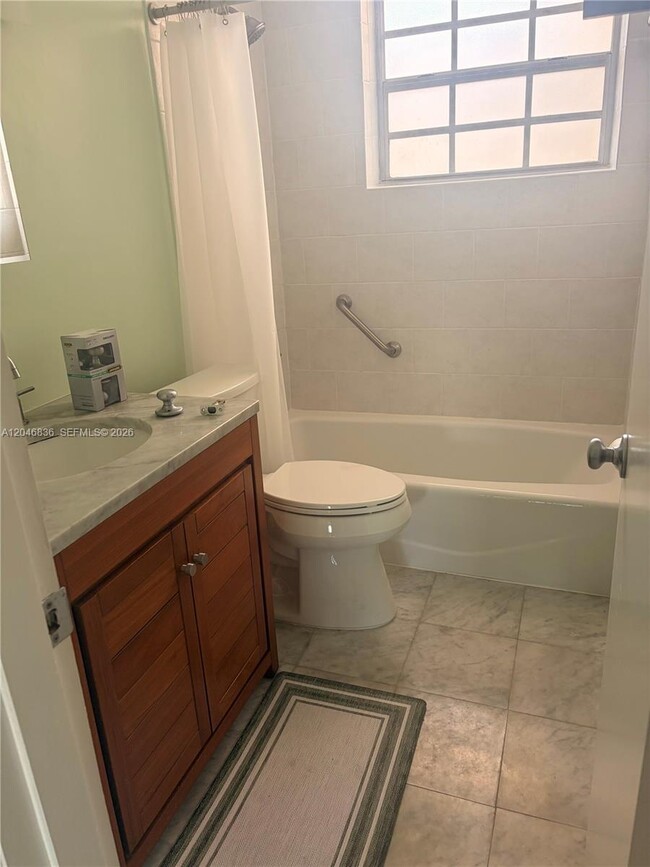 Building Photo - 251 Galen Dr