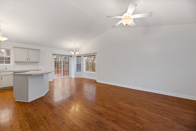 Building Photo - Beautiful 4 Bed 3 Bath in Andover School District!