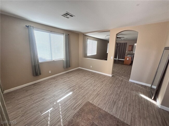 Building Photo - 3317 La Cascada Ave