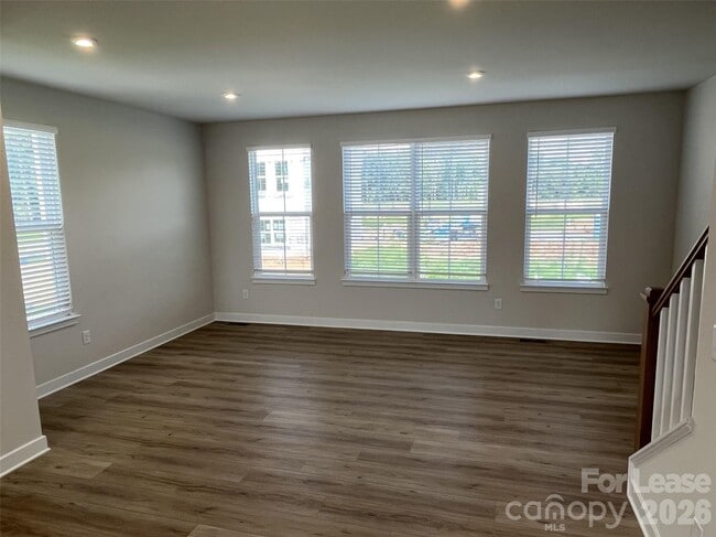 Building Photo - 5013 Griers Hl Dr