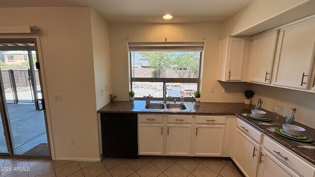 Building Photo - 624 W Mesquite Tree Ln