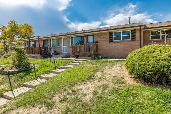 Building Photo - Lovely remodeled 2 Bed 1 Bath in Arvada