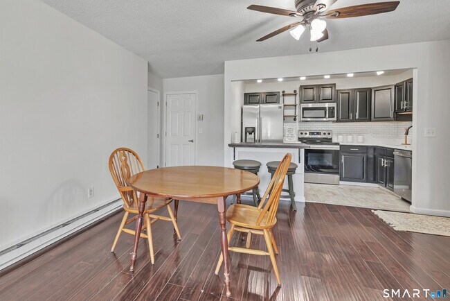 Building Photo - 2980 Madison Ave