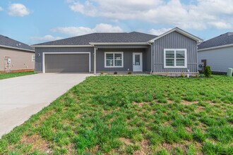 Building Photo - Cedar Pointe