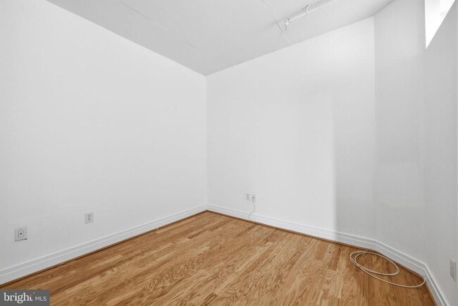 Building Photo - 1205 N Garfield St