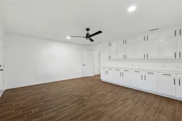 Building Photo - 6300 Topaz Way