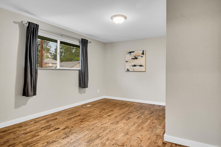 Building Photo - 104 NW 137th St