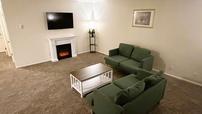 Primary Photo - Furnished unit with huge backyard.