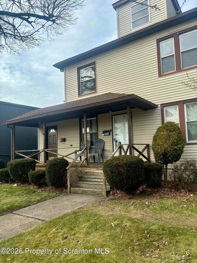 Building Photo - 942 Wyoming Ave