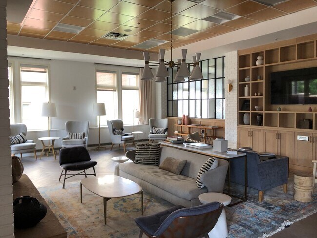 Building Photo - Two Bedroom Condo Available at The Peloton in Boulder