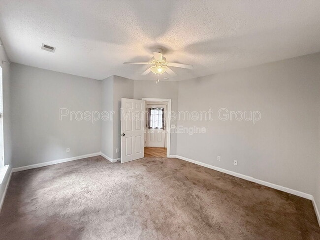 Building Photo - 2909 Sweetleaf Ln