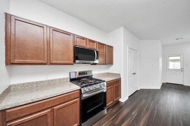 Building Photo - 10306 White Fir Villa Ave