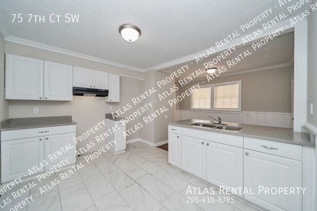 Building Photo - 75 7th Ct SW