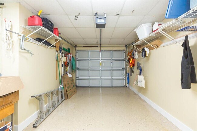 Building Photo - 2020 W Dekle Ave