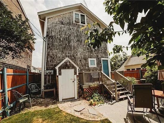 Building Photo - 12 Callender Ave