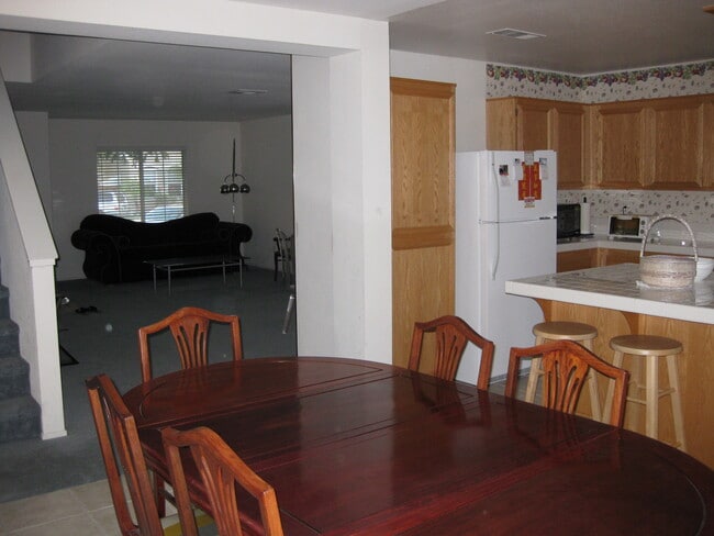 Building Photo - 16466 Denhaven Ct