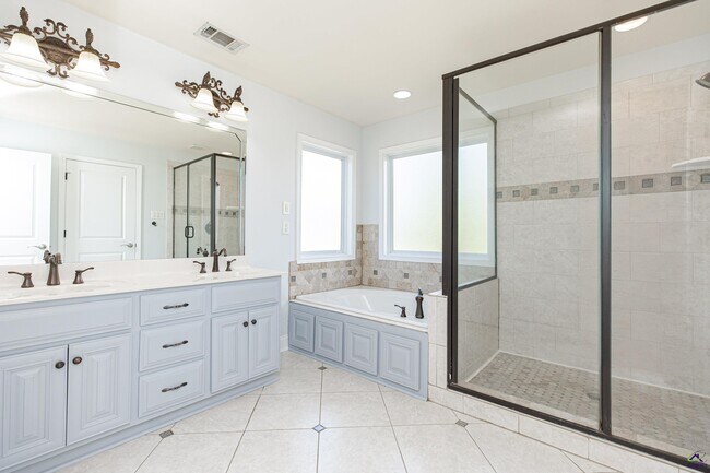 Building Photo - 100 Montview Way
