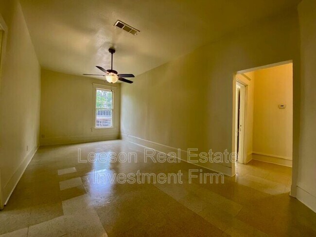 Building Photo - 451 Egan St