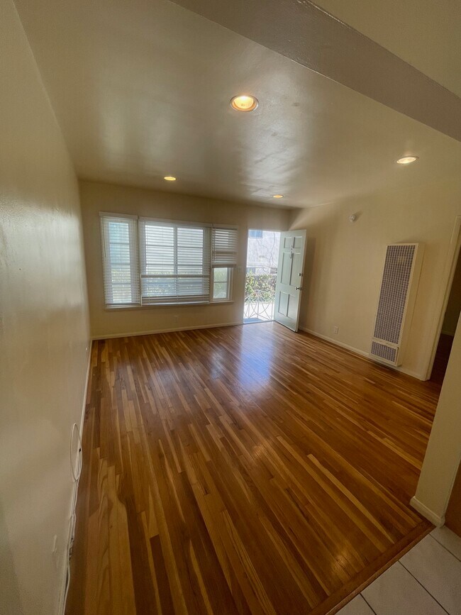 Floorplan - 1242 Harvard St