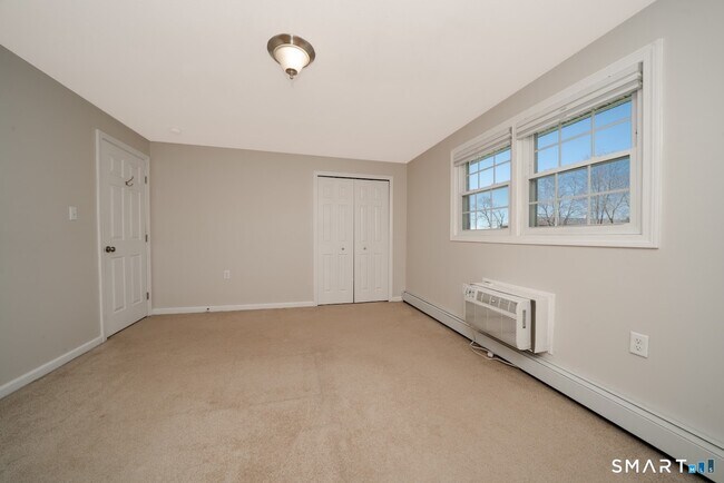 Building Photo - 201 Regan Rd