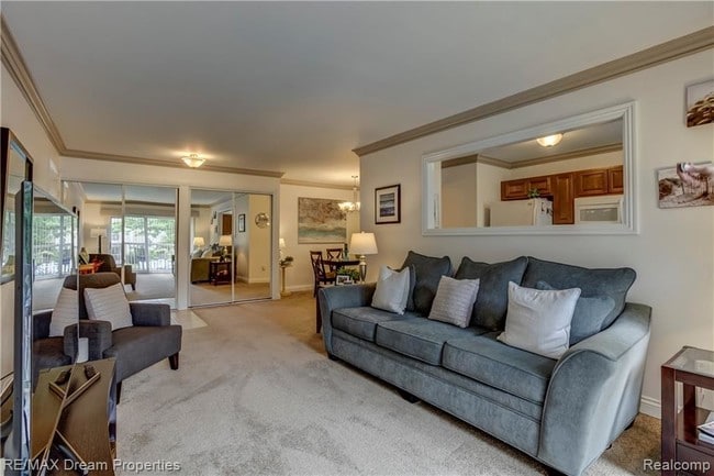 Building Photo - 3501 W 14 Mile Rd