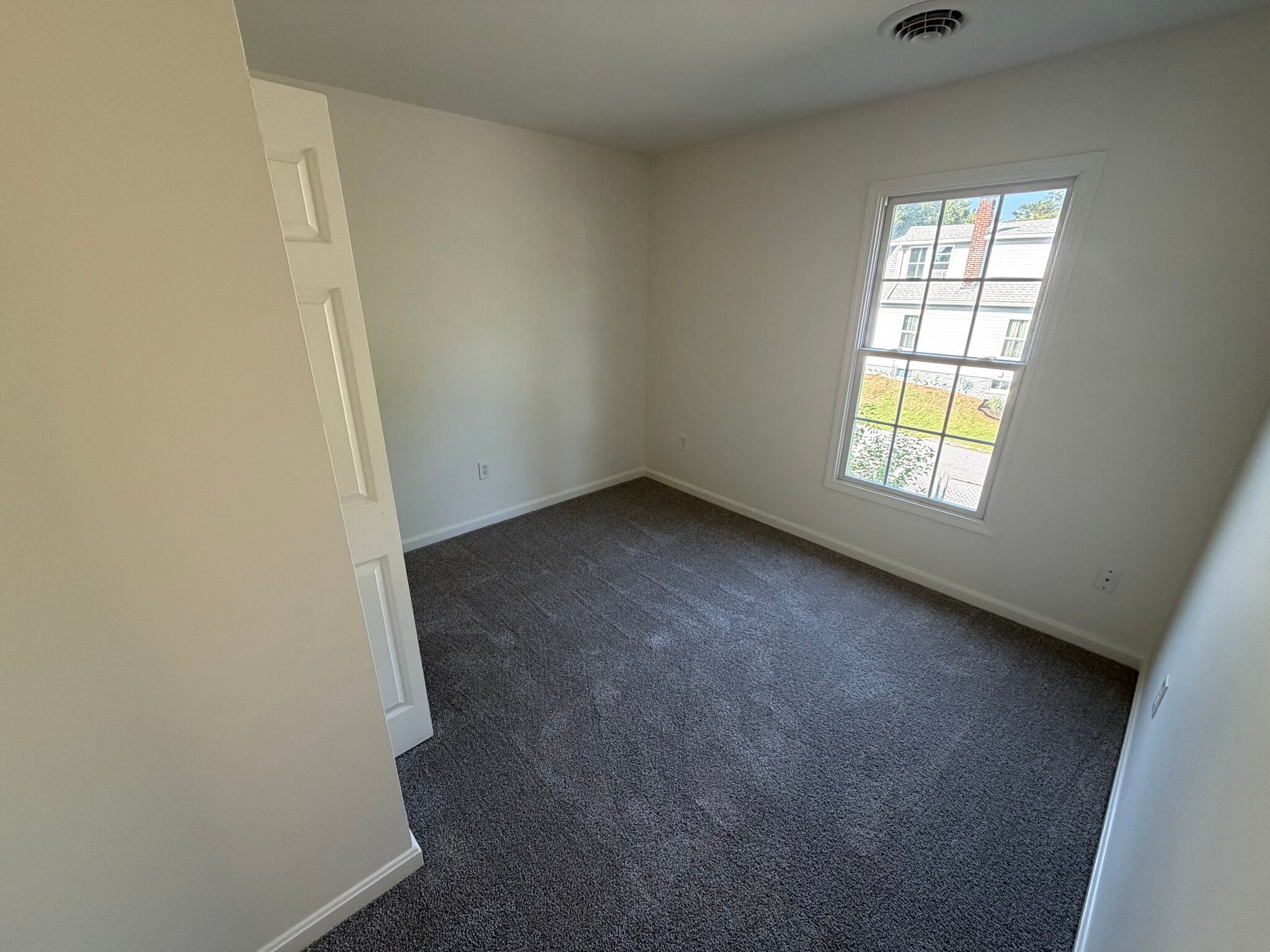 Bedroom 2 - 903 Harwood Rd
