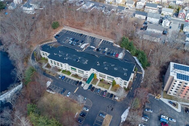 Building Photo - 31 Devereux Ave