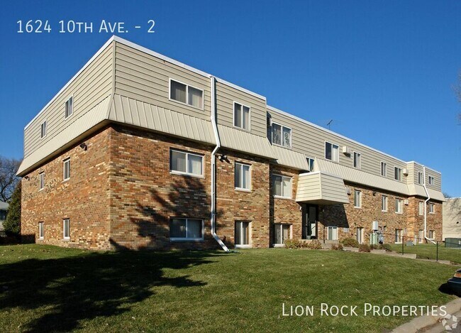Building Photo - 1624 10th Ave