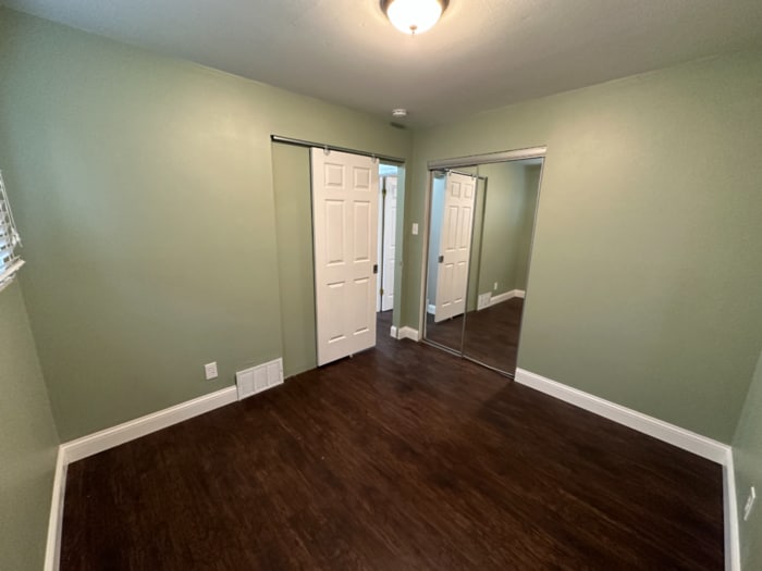 Building Photo - 35 Capri Dr