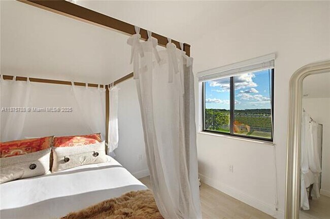 Building Photo - 34850 SW 218th Ave