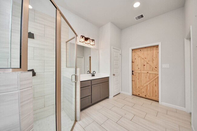 Building Photo - 4219 Colony Ln