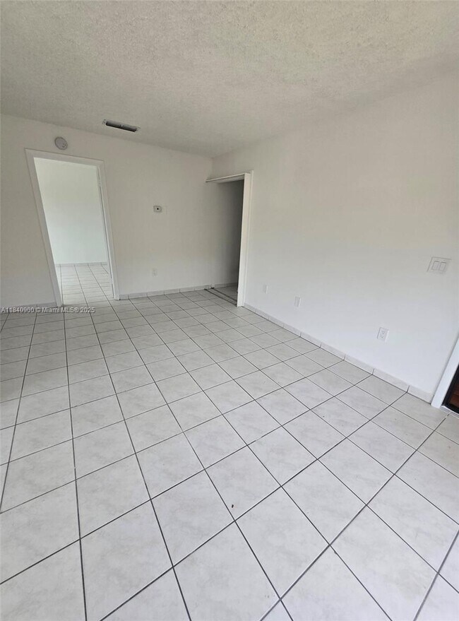 Building Photo - 15415 SW 80th St