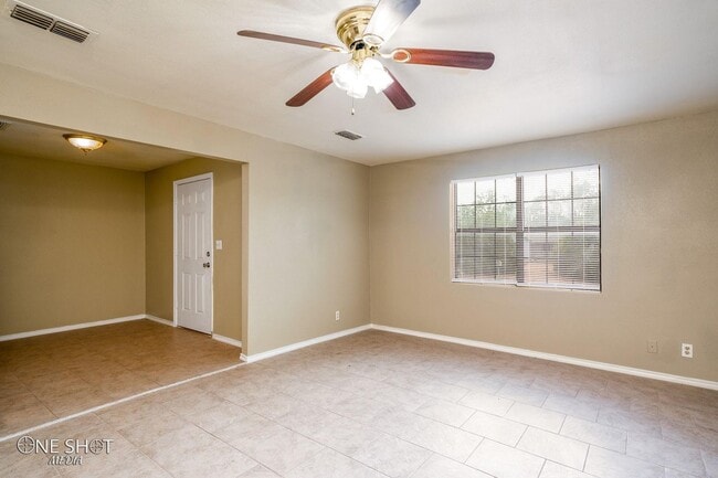 Building Photo - 3632 Clinton St