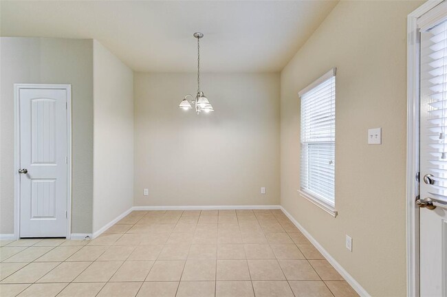 Building Photo - 5915 Nodaway Creek Ct