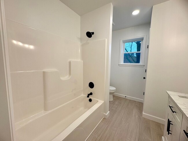 Building Photo - Newly Built 3 Bedroom 1.5 Bathroom Available in Spring Grove!