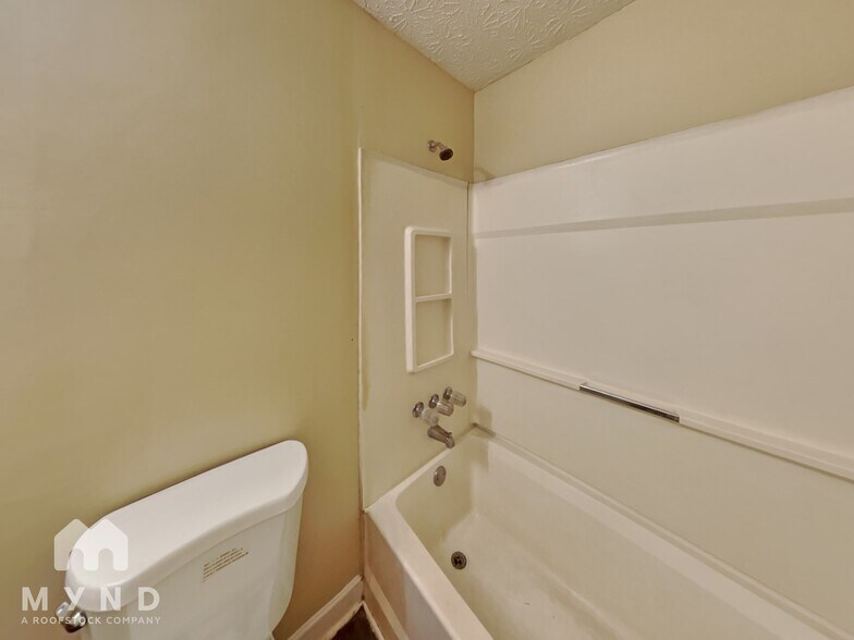 Building Photo - 1626 Sugar Downs Ct SE