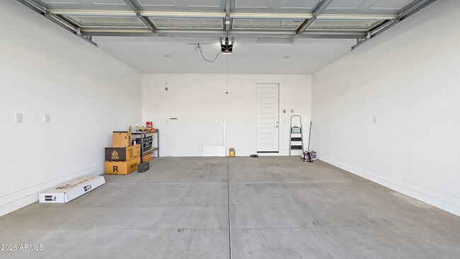 Building Photo - 16839 W Evergreen Rd