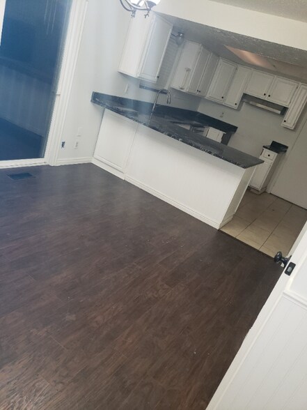 Building Photo - 5782 S 3500 W