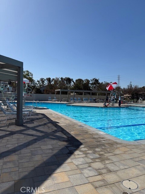 Building Photo - 63 Thicket