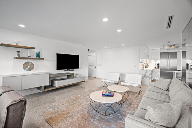 Building Photo - 120 N Ocean Blvd