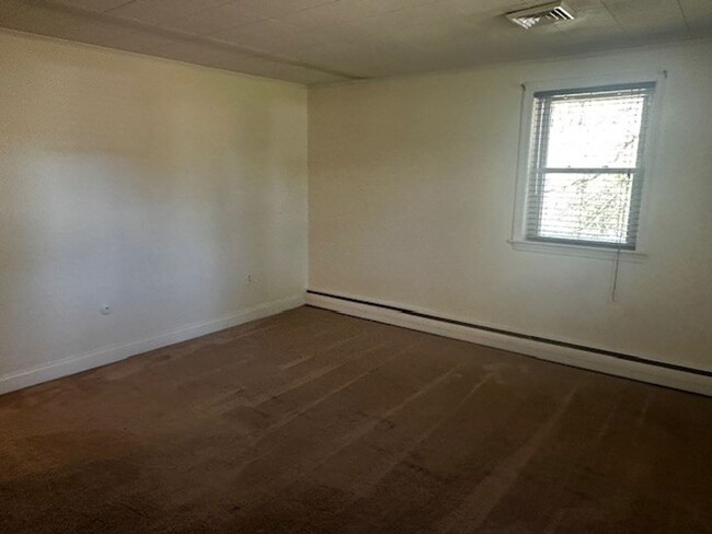 Building Photo - 1225 Caln Meetinghouse Rd