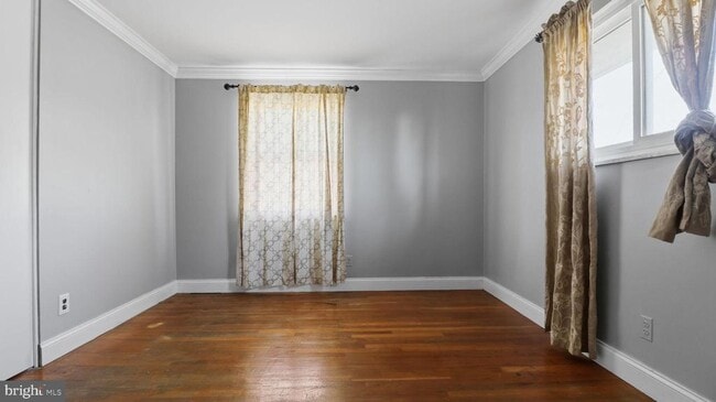 Building Photo - 1703 Tioga Rd