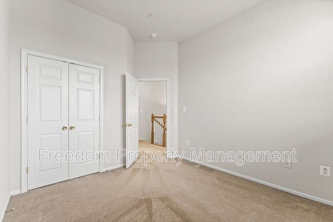 Building Photo - 9530 Walker Way